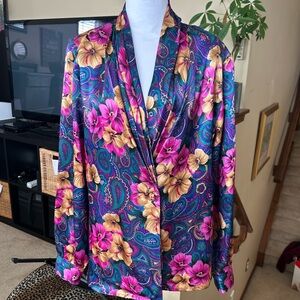 VTG Satin/Colorful Floral Paisley Blazer style top with Cuff Sleeves